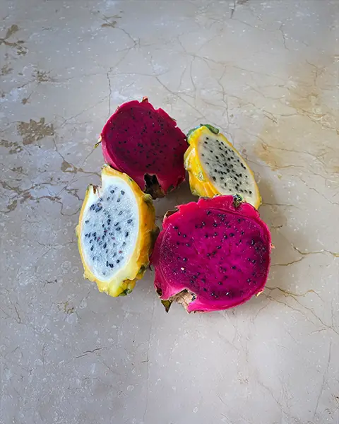 Look N°5 The World On A Plate - Natalio Simionato