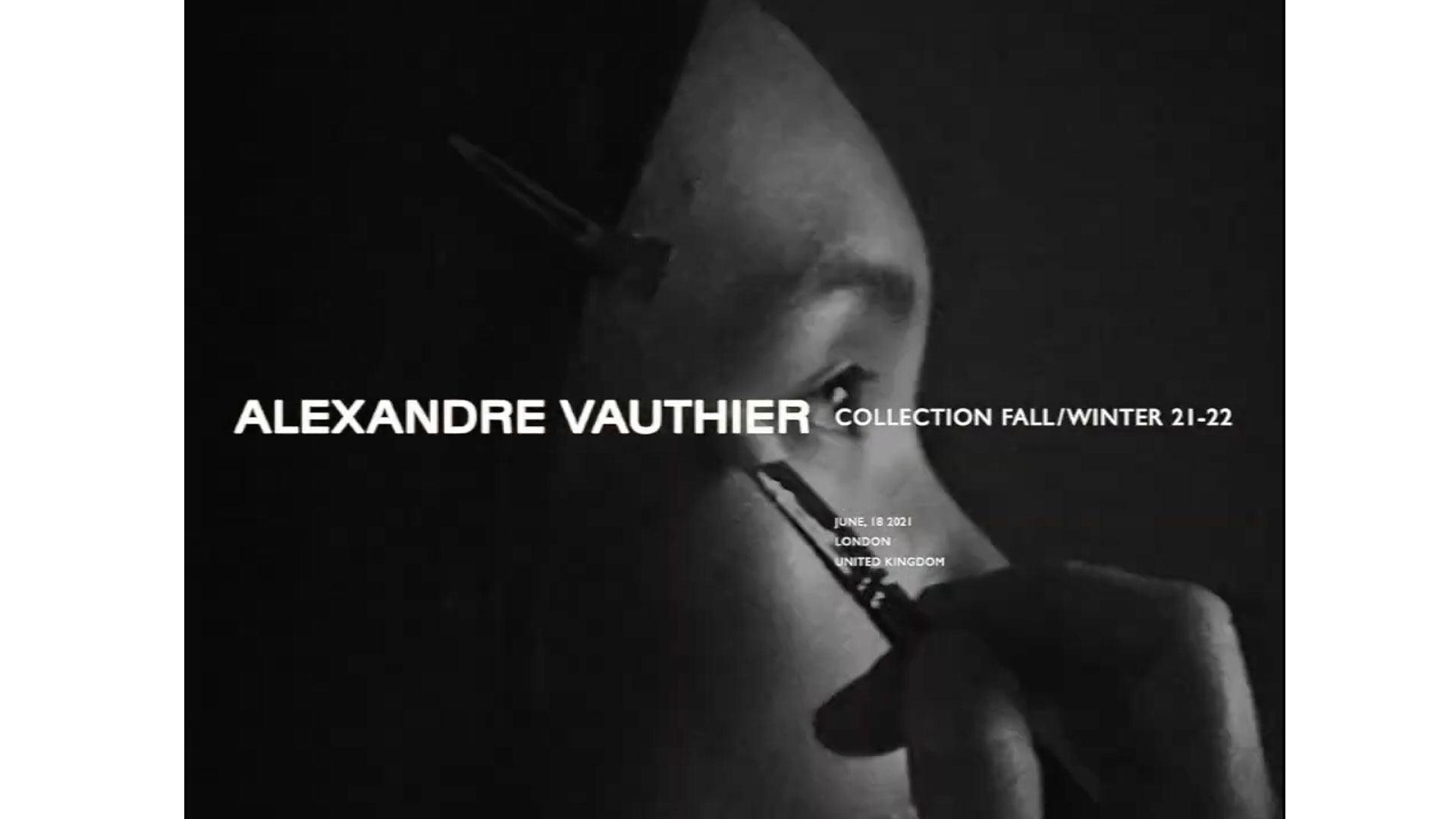 ALEXANDER VAUTHIER HAUTE COUTURE FALL-WINTER 2021-2022 COLLECTION