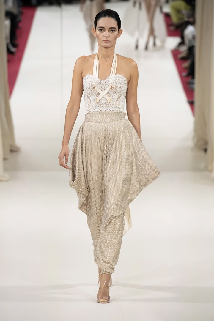 004 SPRING-SUMMER 2022 ALEXIS MABILLE HAUTE COUTURE COLLECTION