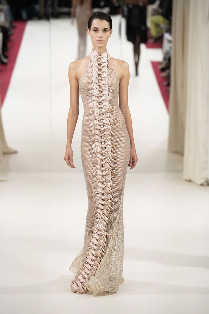 011 SPRING-SUMMER 2022 ALEXIS MABILLE HAUTE COUTURE COLLECTION