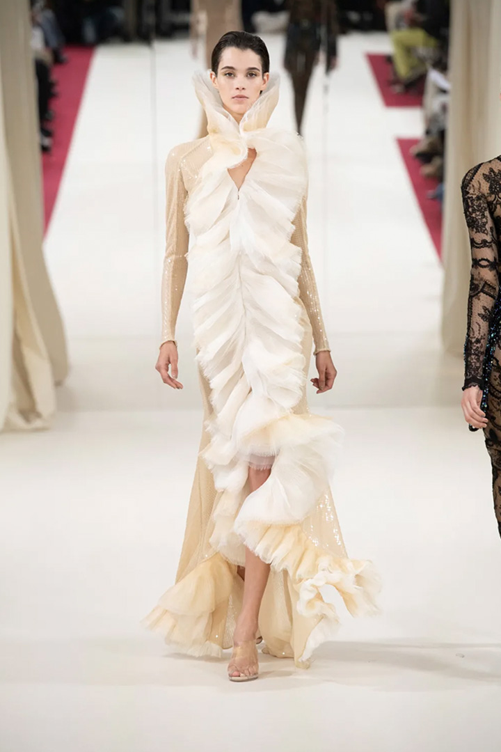 024 SPRING-SUMMER 2022 ALEXIS MABILLE HAUTE COUTURE COLLECTION