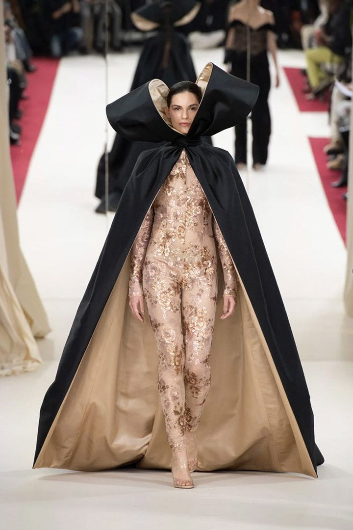 025 SPRING-SUMMER 2022 ALEXIS MABILLE HAUTE COUTURE COLLECTION