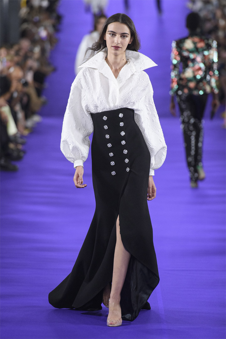 LOOK 03 ALEXIS MABILLE HAUTE COUTURE COLLECTION - AUTUMN-WINTER 2022-2023 HAUTE COUTURE WEEK