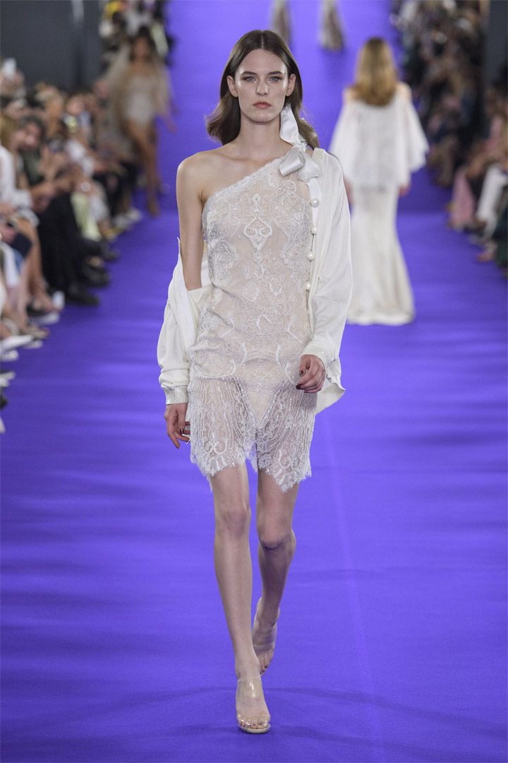 LOOK 14 ALEXIS MABILLE HAUTE COUTURE COLLECTION - AUTUMN-WINTER 2022-2023 HAUTE COUTURE WEEK