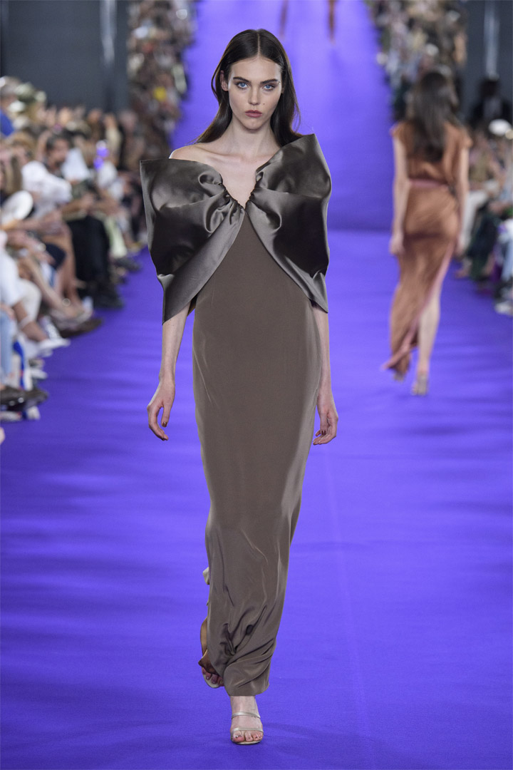 LOOK 25 ALEXIS MABILLE HAUTE COUTURE COLLECTION - AUTUMN-WINTER 2022-2023 HAUTE COUTURE WEEK