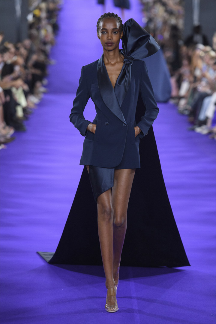 LOOK 41 ALEXIS MABILLE HAUTE COUTURE COLLECTION - AUTUMN-WINTER 2022-2023 HAUTE COUTURE WEEK