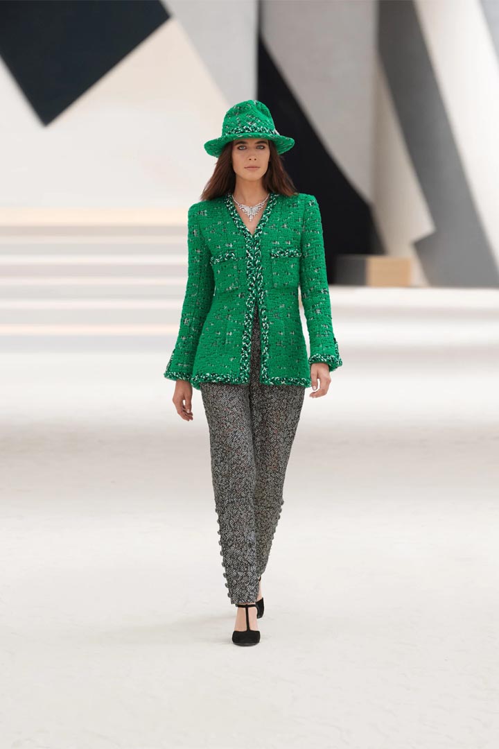LOOK 06 CHANEL HAUTE COUTURE COLLECTION - AUTUMN-WINTER 2022-2023 HAUTE COUTURE WEEK