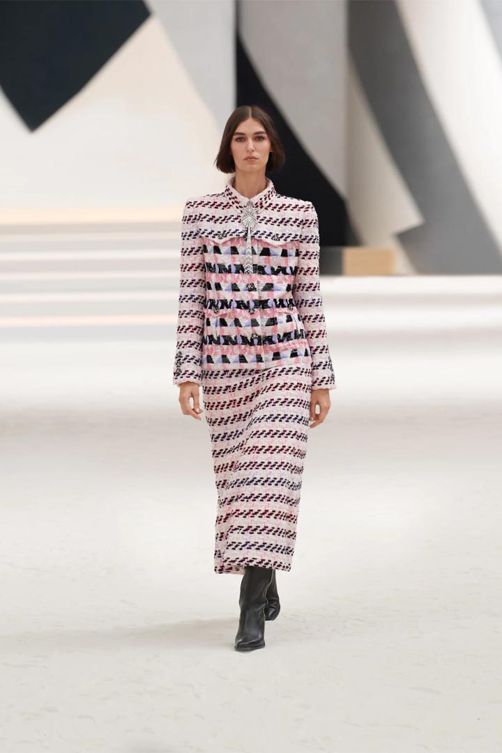 LOOK 16 CHANEL HAUTE COUTURE COLLECTION - AUTUMN-WINTER 2022-2023 HAUTE COUTURE WEEK