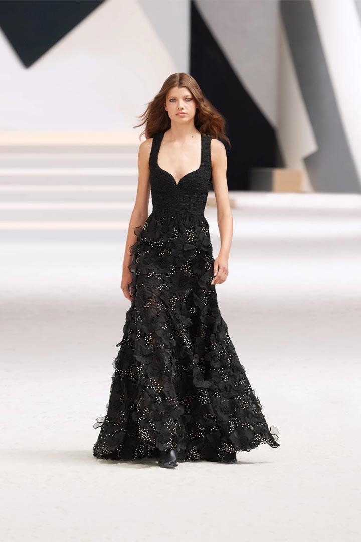 LOOK 37 CHANEL HAUTE COUTURE COLLECTION - AUTUMN-WINTER 2022-2023 HAUTE COUTURE WEEK