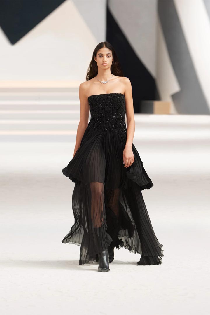 LOOK 38 CHANEL HAUTE COUTURE COLLECTION - AUTUMN-WINTER 2022-2023 HAUTE COUTURE WEEK