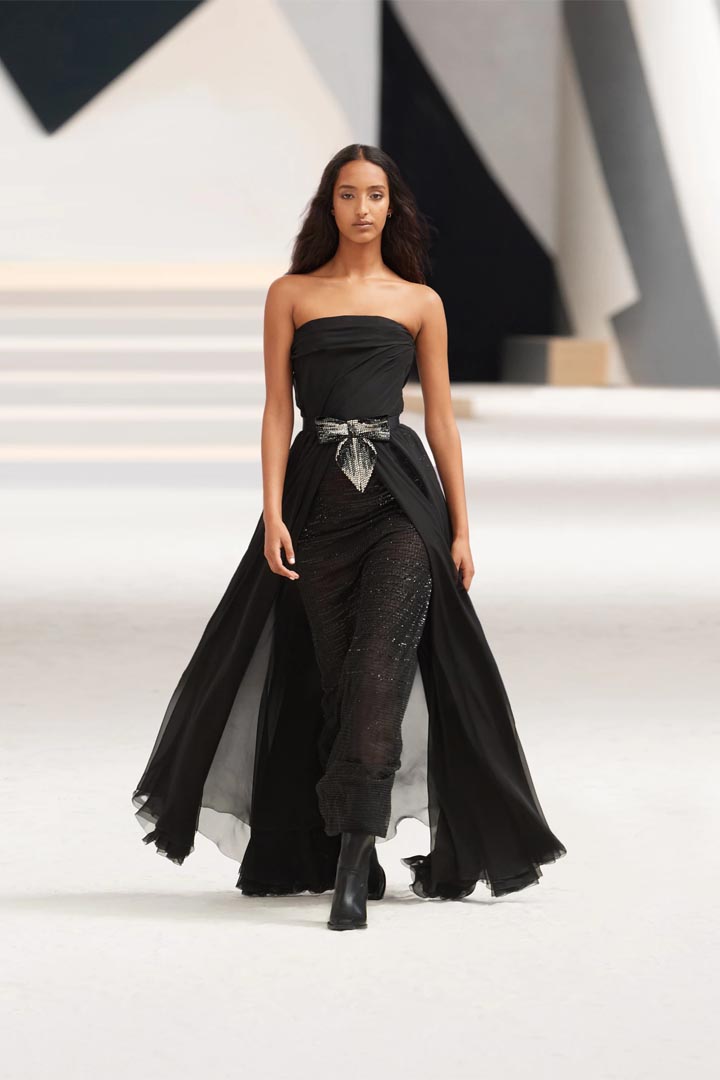 LOOK 39 CHANEL HAUTE COUTURE COLLECTION - AUTUMN-WINTER 2022-2023 HAUTE COUTURE WEEK