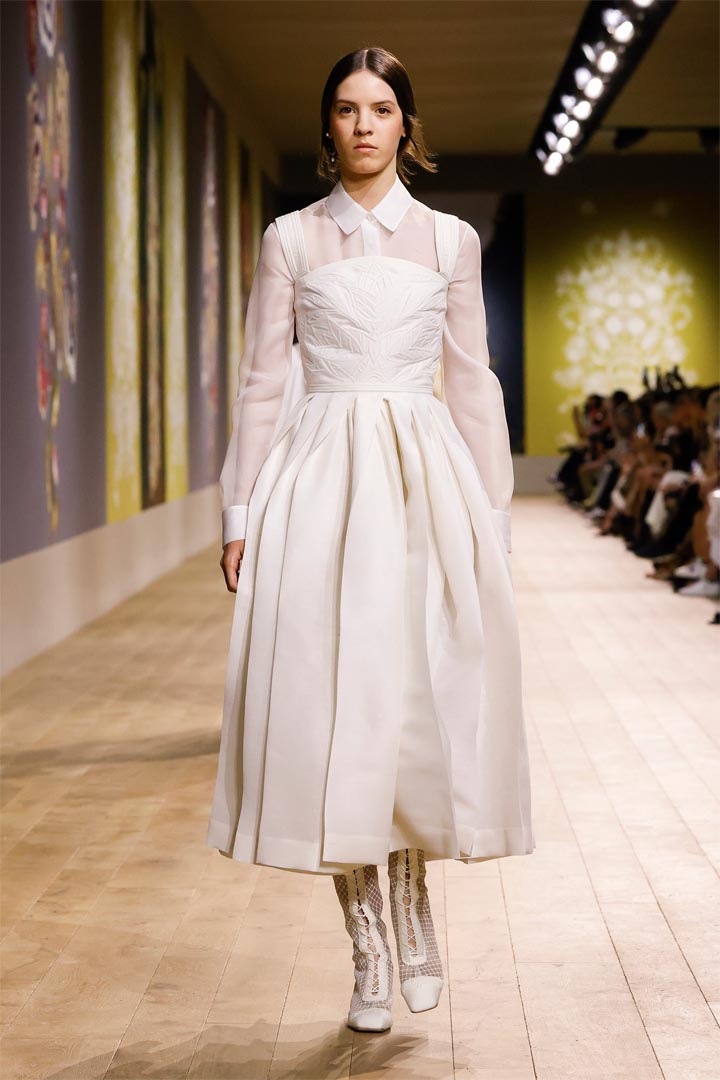 LOOK 17 DIOR HAUTE COUTURE COLLECTION - AUTUMN-WINTER 2022-2023 HAUTE COUTURE WEEK