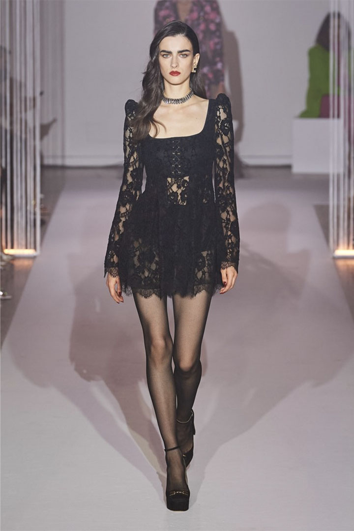 047 2022/2023秋冬 ELISABETTA FRANCHI 米兰时装周 女装成衣系列