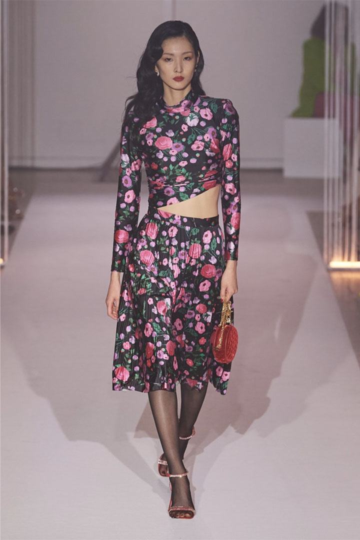 050 2022/2023秋冬 ELISABETTA FRANCHI 米兰时装周 女装成衣系列