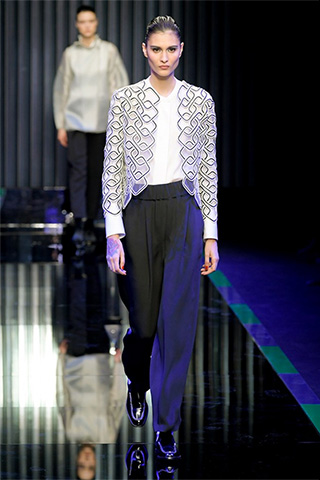 022 - GIORGIO ARMANI FALL-WINTER 2022/2022 MILAN FASHION WEEK READY-TO-WEAR WOMEN'S & MEN'S COLLECTION