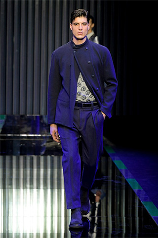 029 - GIORGIO ARMANI FALL-WINTER 2022/2022 MILAN FASHION WEEK READY-TO-WEAR WOMEN'S & MEN'S COLLECTION