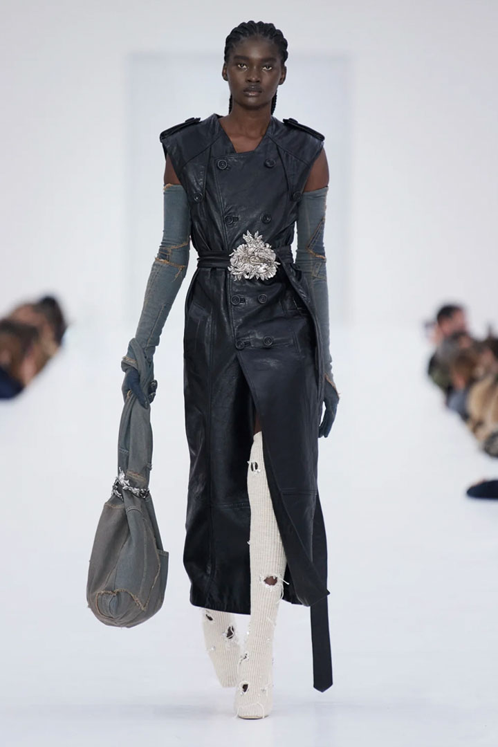 004 FALL-WINTER 2022/2023 ACNE STUDIOS PARIS FASHION WEEK READY-TO-WEAR WOMEN'S COLLECTION