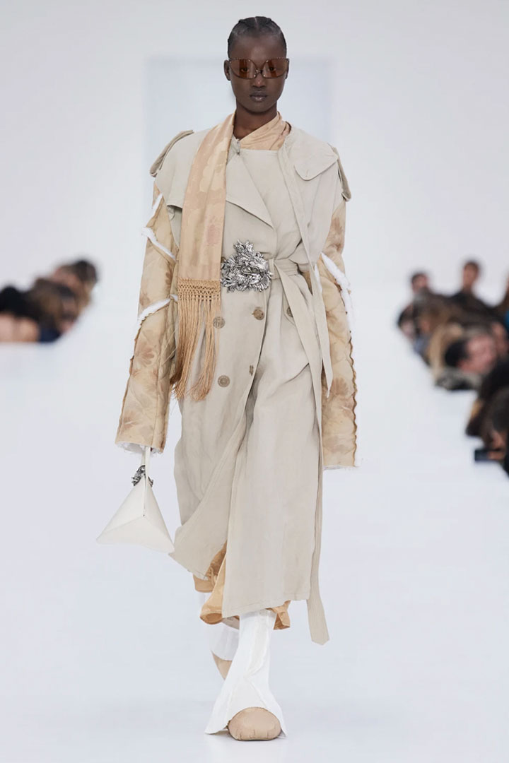 008 FALL-WINTER 2022/2023 ACNE STUDIOS PARIS FASHION WEEK READY-TO-WEAR WOMEN'S COLLECTION