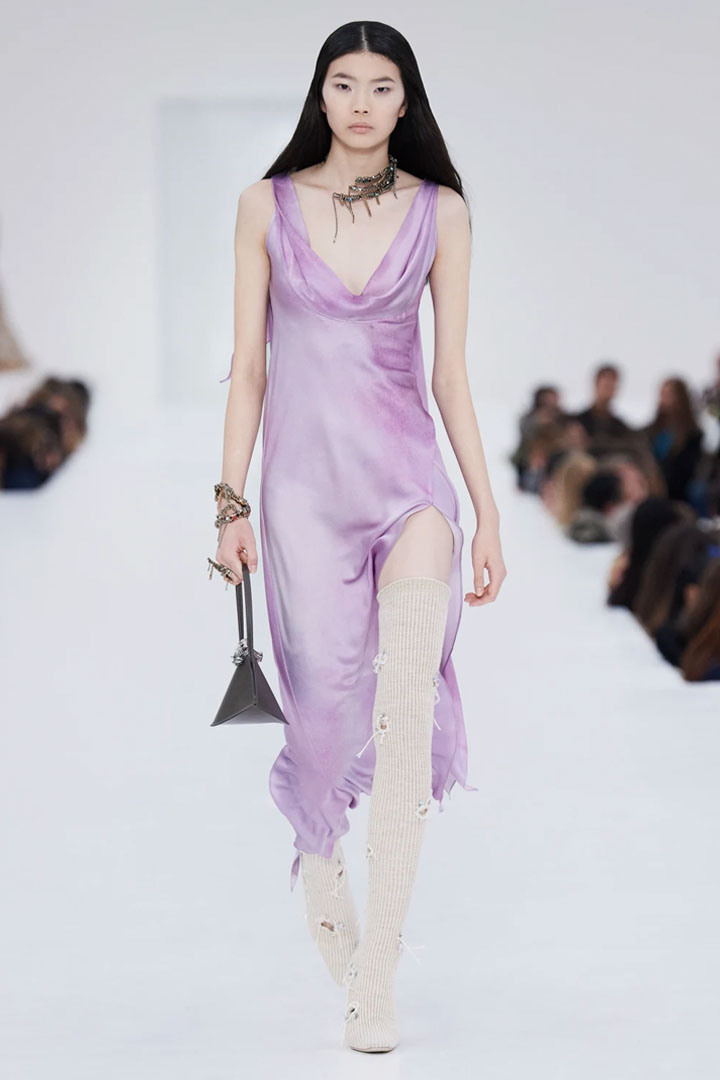 011 FALL-WINTER 2022/2023 ACNE STUDIOS PARIS FASHION WEEK READY-TO-WEAR WOMEN'S COLLECTION