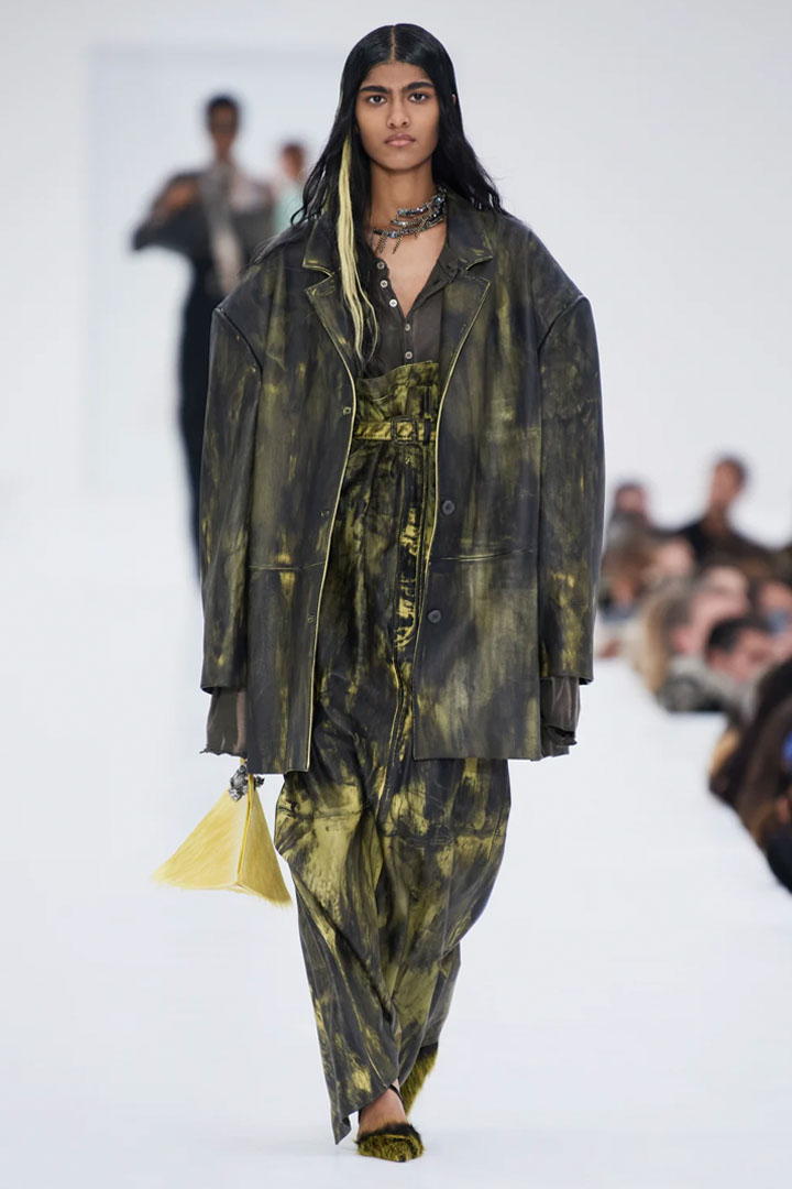 015 FALL-WINTER 2022/2023 ACNE STUDIOS PARIS FASHION WEEK READY-TO-WEAR WOMEN'S COLLECTION