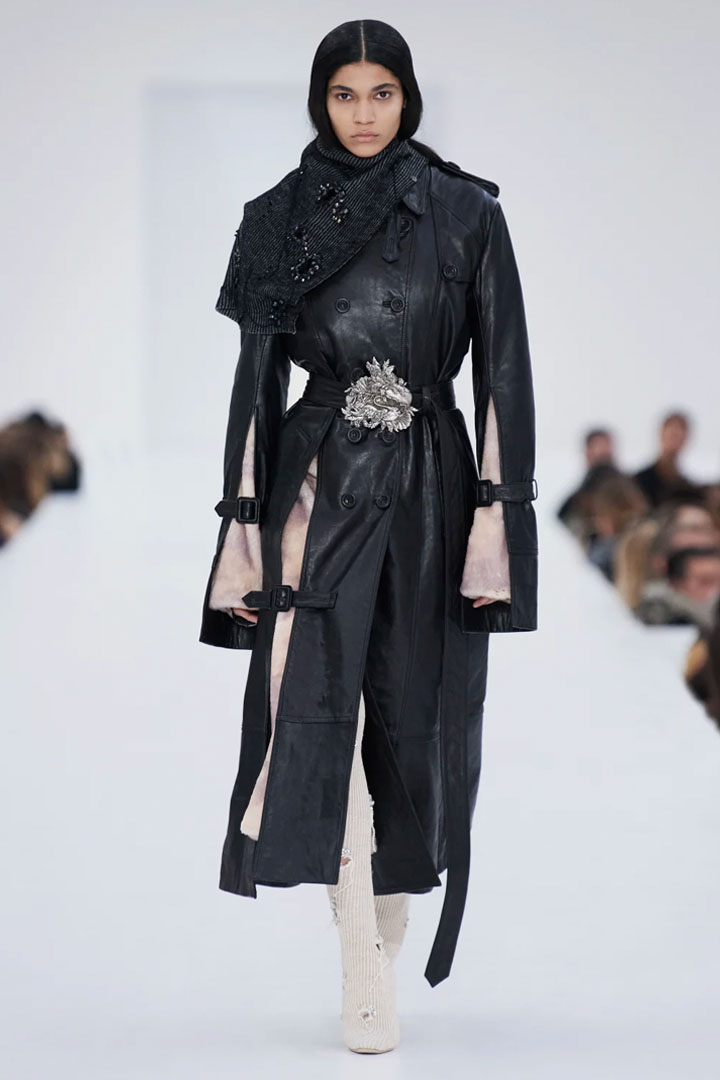 025 FALL-WINTER 2022/2023 ACNE STUDIOS PARIS FASHION WEEK READY-TO-WEAR WOMEN'S COLLECTION