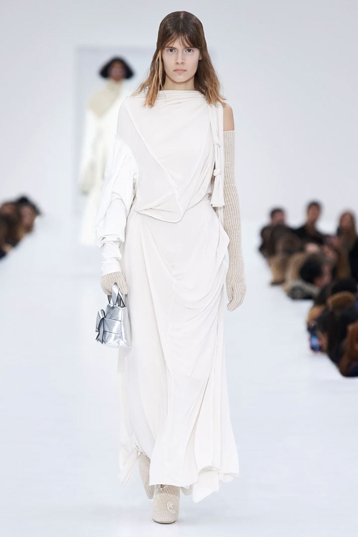 026 FALL-WINTER 2022/2023 ACNE STUDIOS PARIS FASHION WEEK READY-TO-WEAR WOMEN'S COLLECTION