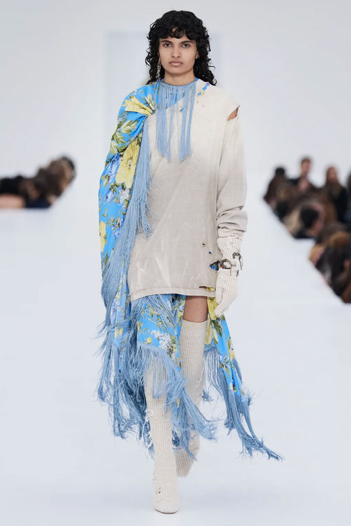 029 FALL-WINTER 2022/2023 ACNE STUDIOS PARIS FASHION WEEK READY-TO-WEAR WOMEN'S COLLECTION