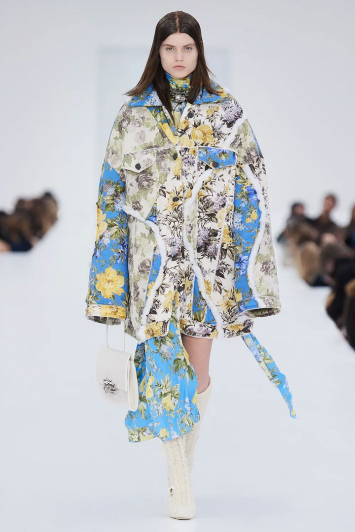 031 FALL-WINTER 2022/2023 ACNE STUDIOS PARIS FASHION WEEK READY-TO-WEAR WOMEN'S COLLECTION