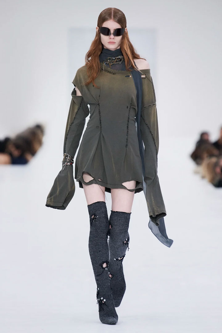 035 FALL-WINTER 2022/2023 ACNE STUDIOS PARIS FASHION WEEK READY-TO-WEAR WOMEN'S COLLECTION