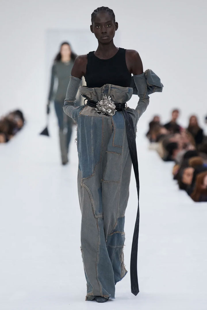 042 FALL-WINTER 2022/2023 ACNE STUDIOS PARIS FASHION WEEK READY-TO-WEAR WOMEN'S COLLECTION
