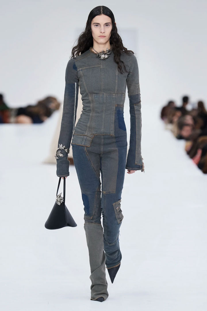 043 FALL-WINTER 2022/2023 ACNE STUDIOS PARIS FASHION WEEK READY-TO-WEAR WOMEN'S COLLECTION