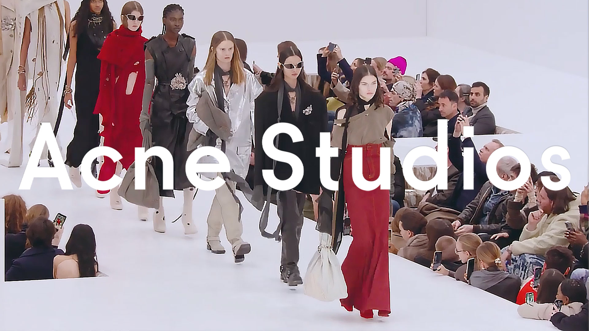 FALL-WINTER 2022/2023 ACNE STUDIOS PARIS READY-TO-WEAR COLLECTION