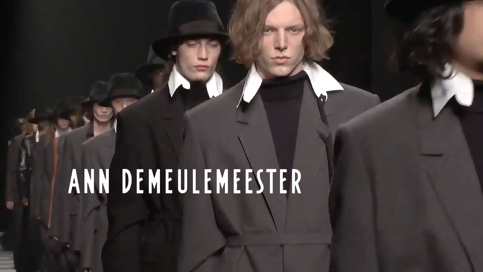 FALL-WINTER 2022/2023 ANN DEMEULEMEERSTER PARIS READY-TO-WEAR COLLECTION