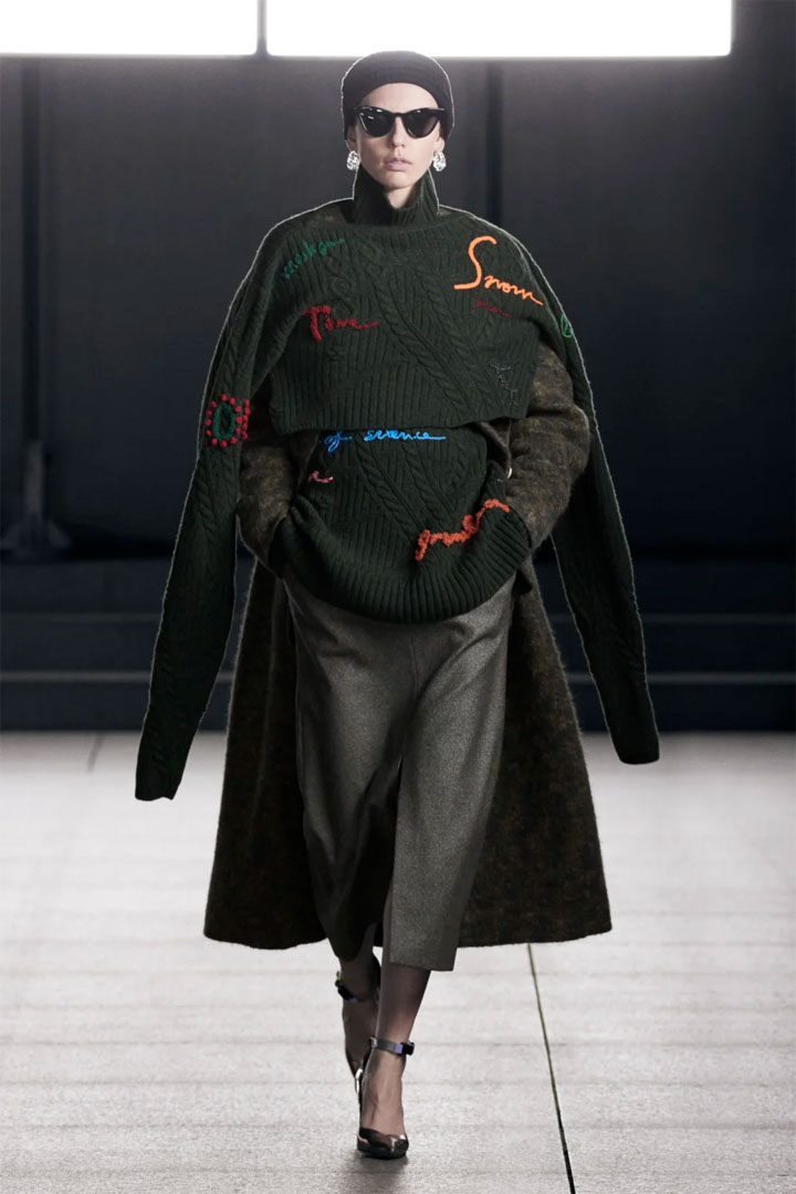 031 FALL-WINTER 2022/2023 MAME KUROGOUCHI PARIS FASHION WEEK READY-TO-WEAR WOMEN'S COLLECTION