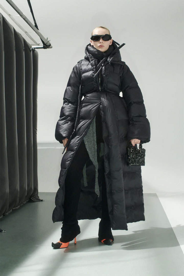 020 FALL-WINTER 2022/2023 OTTOLINGER PARIS FASHION WEEK READY-TO-WEAR WOMEN'S COLLECTION