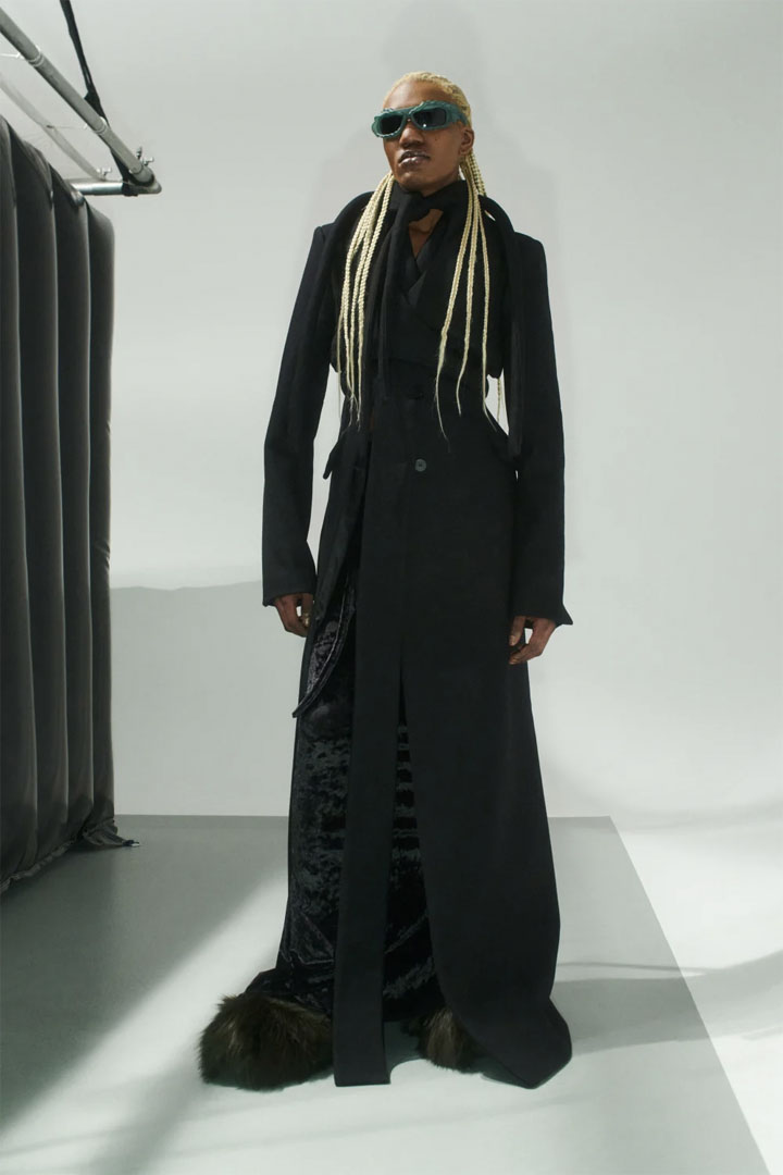 032 FALL-WINTER 2022/2023 OTTOLINGER PARIS FASHION WEEK READY-TO-WEAR WOMEN'S COLLECTION
