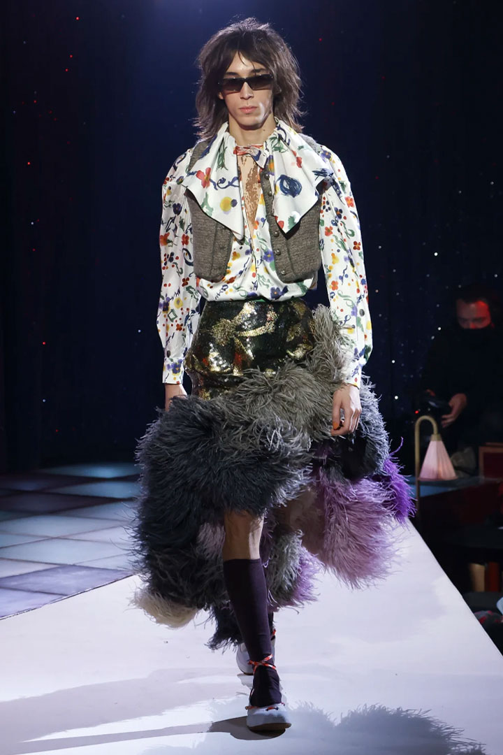 Vivienne Westwood Fashion show, Runway, Ready To Wear, Fall Winter 2023,  Paris Fashion Week, Runway Look #014 – NOWFASHION
