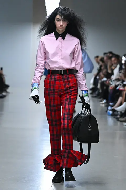 Look N°10 Anrealage SS26 “♡”