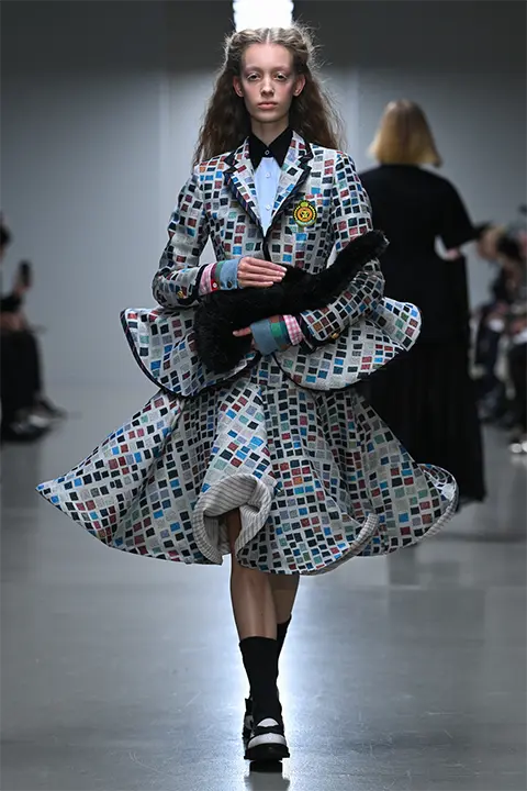 Look N°17 Anrealage SS26 “♡”