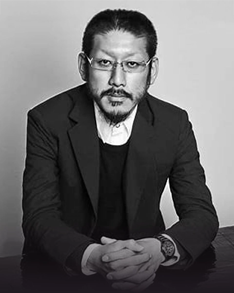KUNIHIKO MORINAGA - PORTRAIT