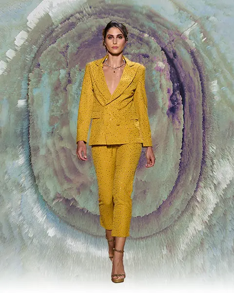 Look N°6 “SEEKING SUSAN” By CHRISTOPHE GUILLARMÉ