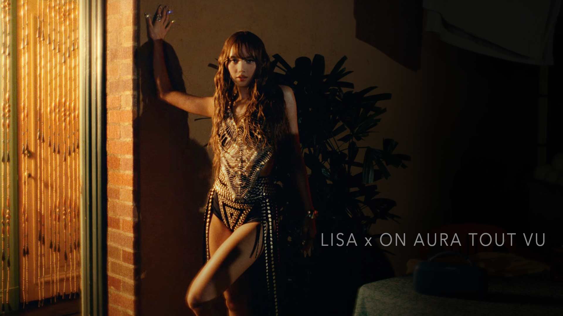 LISA X ON AURA TOUT VU