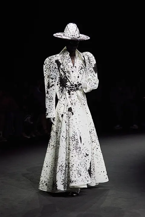 Look N°9 from Robert Wun Autumn/Winter 2025-2026 Couture Collection