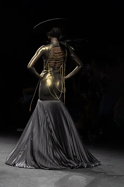 Look N°18 from Robert Wun Autumn/Winter 2025-2026 Couture Collection