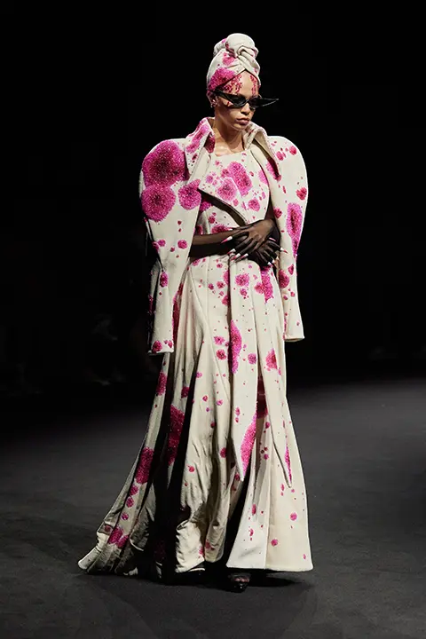 Look N°21 from Robert Wun Autumn/Winter 2025-2026 Couture Collection