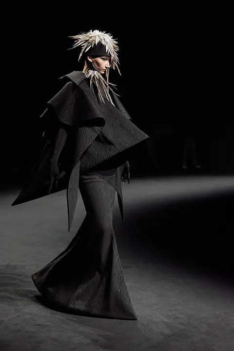 Look N°27 from Robert Wun Autumn/Winter 2025-2026 Couture Collection