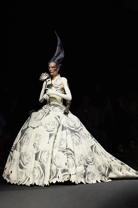 Look N°39 from Robert Wun Autumn/Winter 2025-2026 Couture Collection
