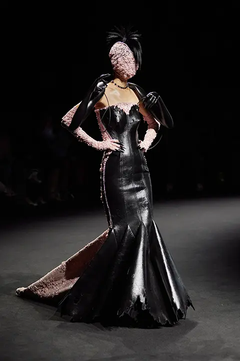 Look N°41 from Robert Wun Autumn/Winter 2025-2026 Couture Collection