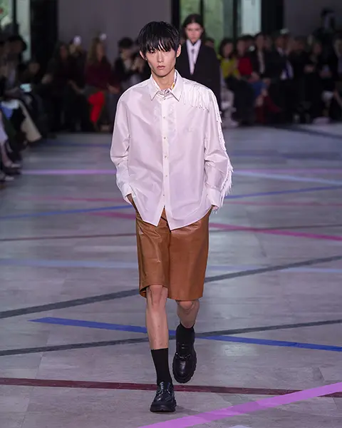 Look N°4 « UNSTILL » By SHIATZY CHEN