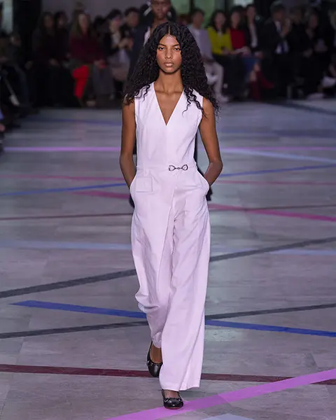 Look N°25 « UNSTILL » By SHIATZY CHEN